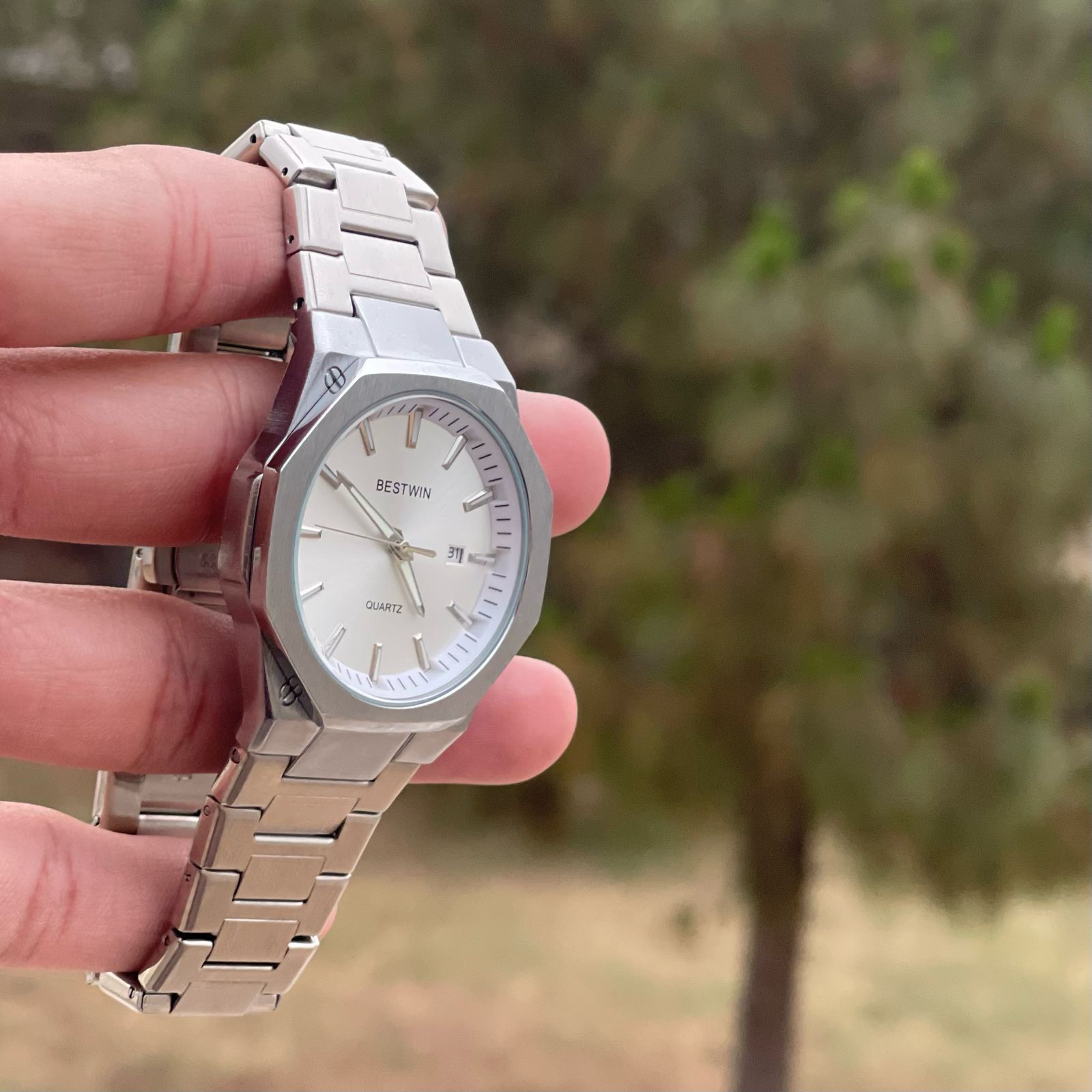 🕰️ Bestwin Silver Chain Watch with Date – Timeless Elegance ✨