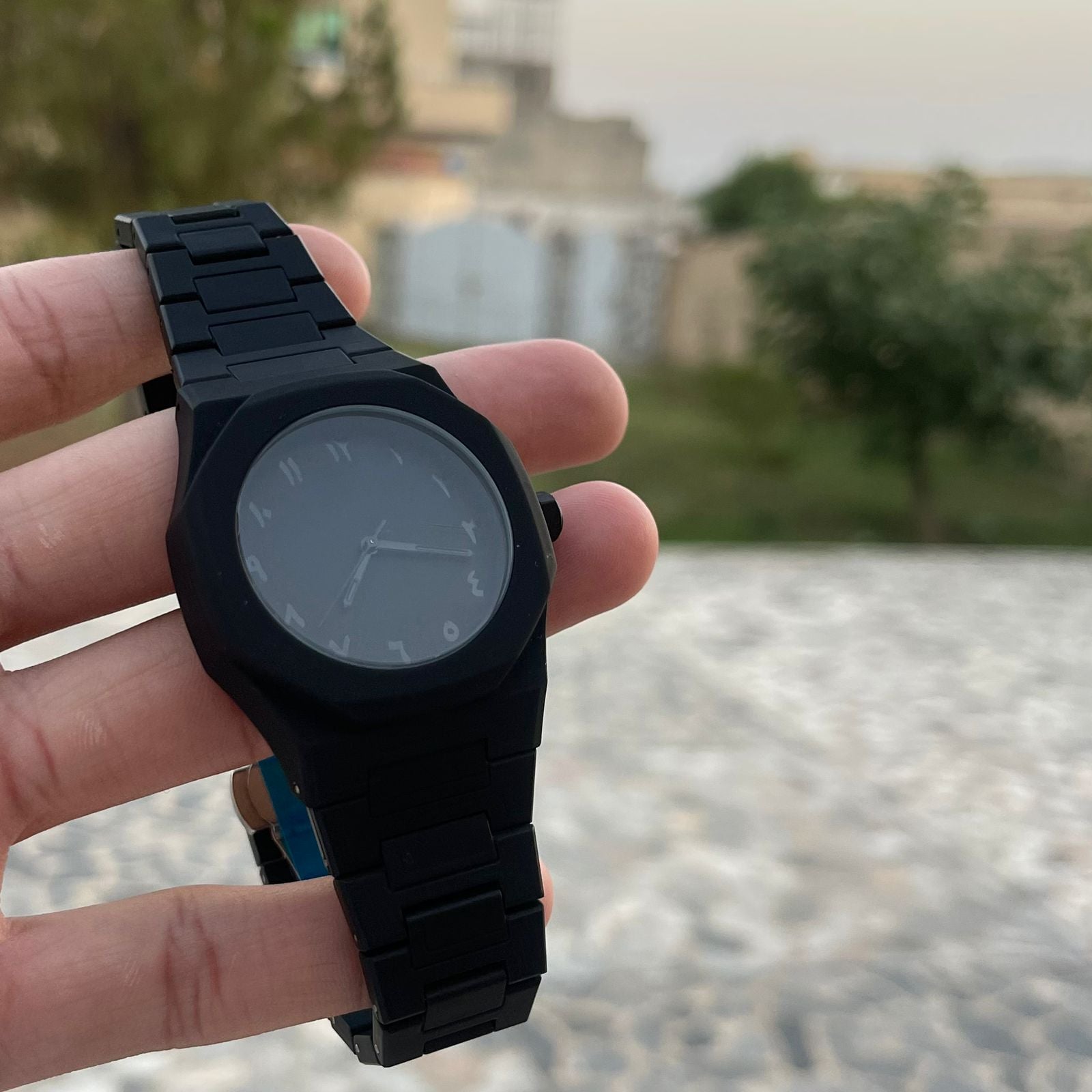 Black Arabic Aura Watch