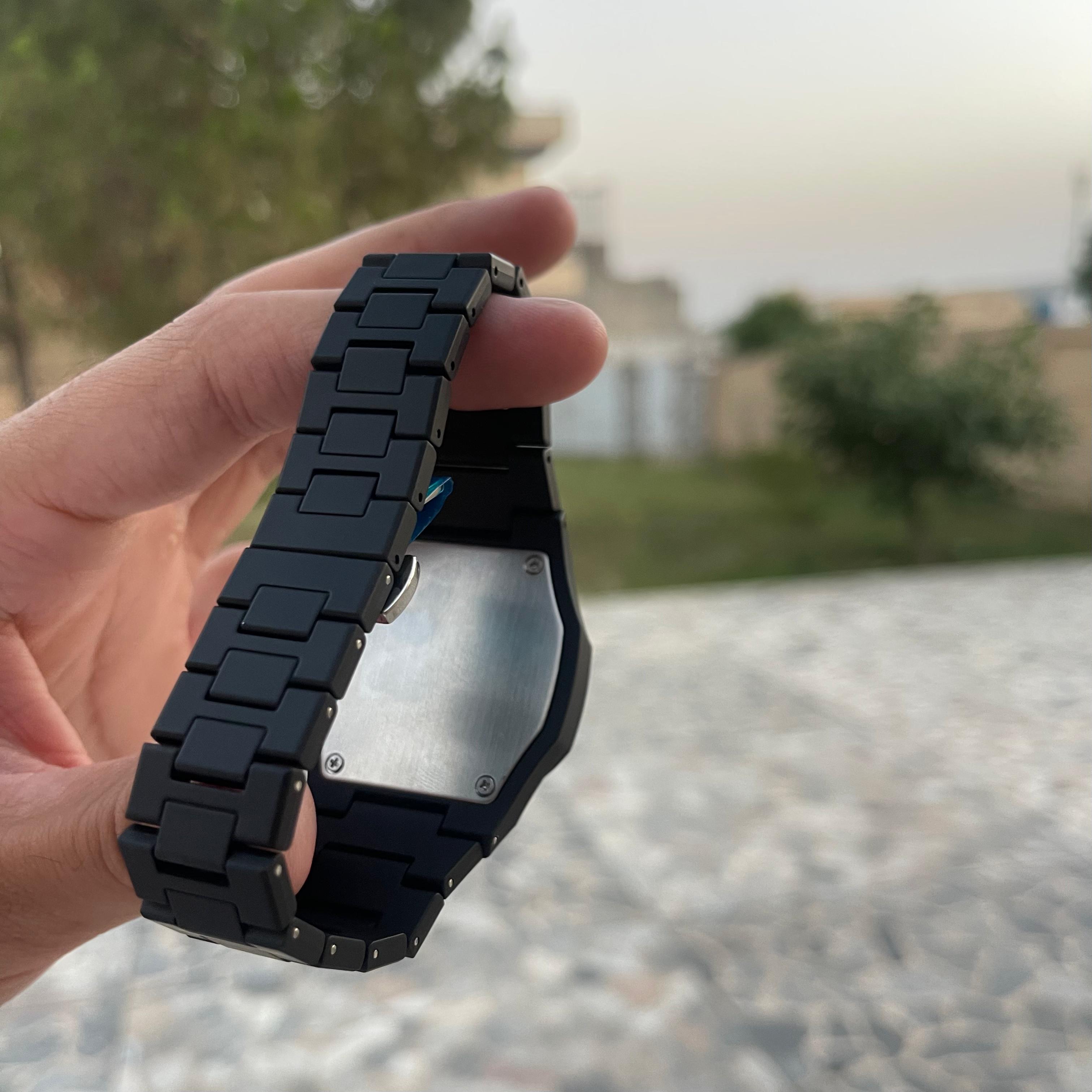 Black Arabic Aura Watch